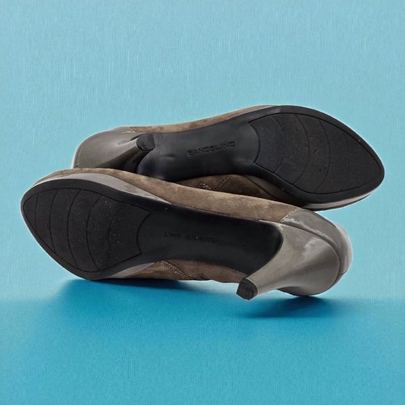 Bandolino Cardinal 11M "Gray" Suede Zippered Ankle Bootie Boots Shoes 3.5" heel - Picture 16 of 16